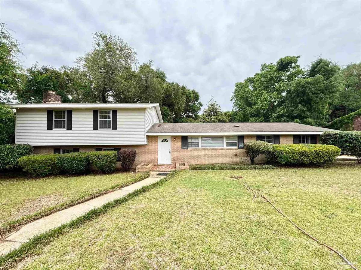 6384 Confederate Dr, Pensacola, FL 32503 - #1