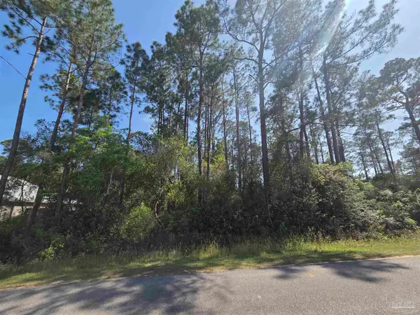 8105 Miranda St, Navarre, FL 32566