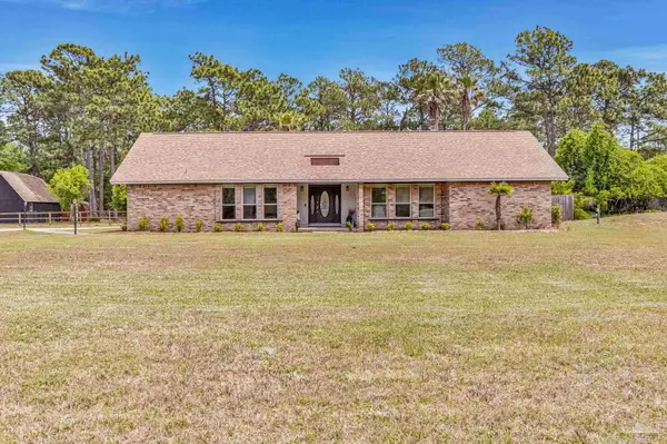 3302 Nighthawk Ln, Pensacola, FL 32506