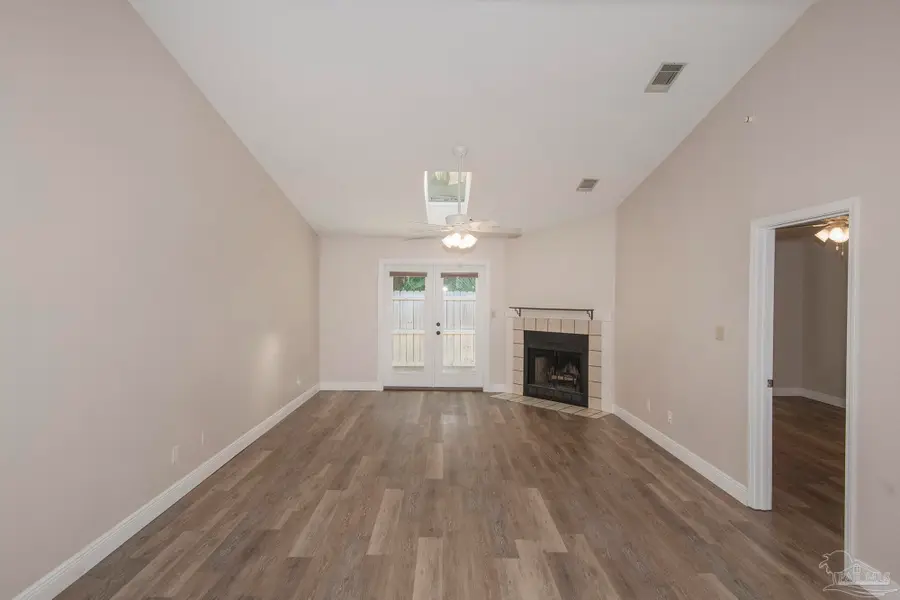 5051 Grande Dr, Pensacola, FL 32504 - #2