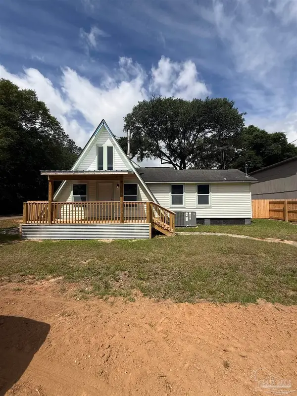 4469 Arcadia St, Milton, FL 32583