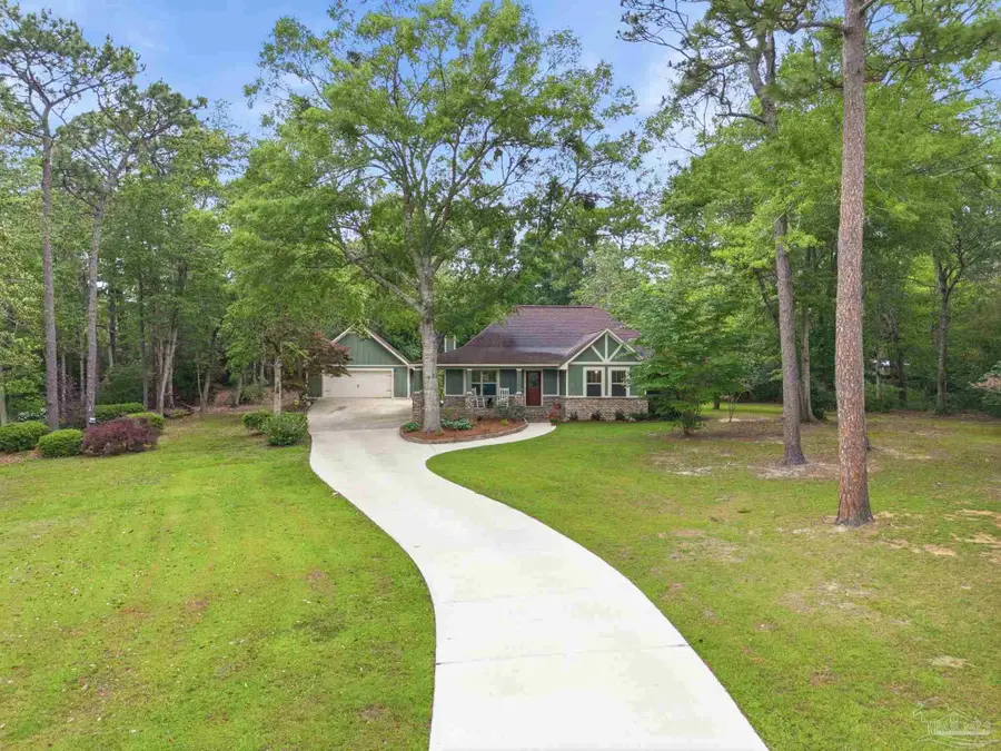 978 Candy Ln, Cantonment, FL 32533 - #2