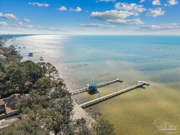 6224 East Bay Blvd, Gulf Breeze, FL 32563