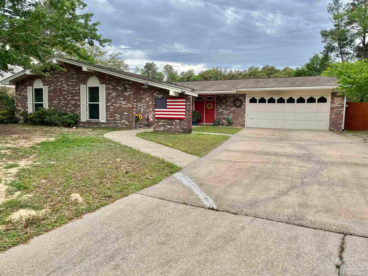 2410 Parker Dr, Niceville, FL 32578 - #1