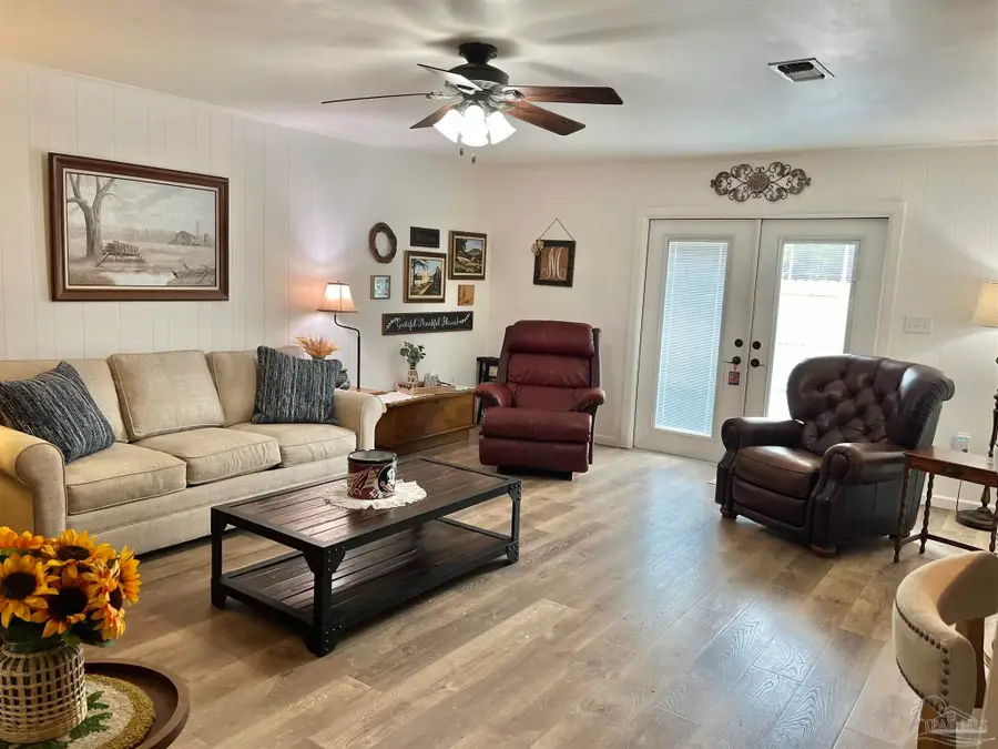 2410 Parker Dr, Niceville, FL 32578 - #3