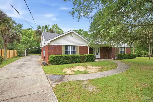 125 Memory Ln, Pensacola, FL 32503