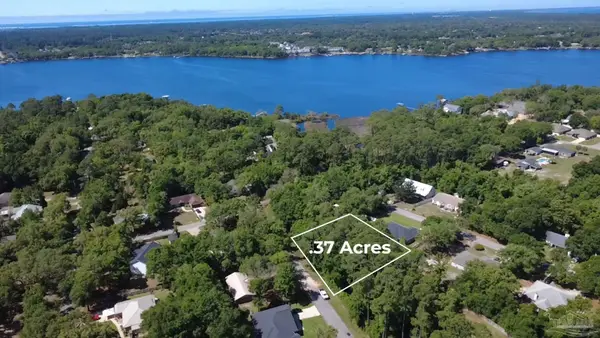 3113 Evans Ave, Navarre, FL 32566