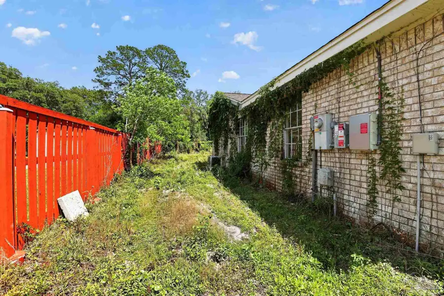 420 Chanterelle Dr, Pensacola, FL 32506 - #3
