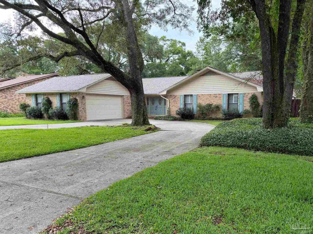 6260 Windwood Dr, Pensacola, FL 32504 - #1