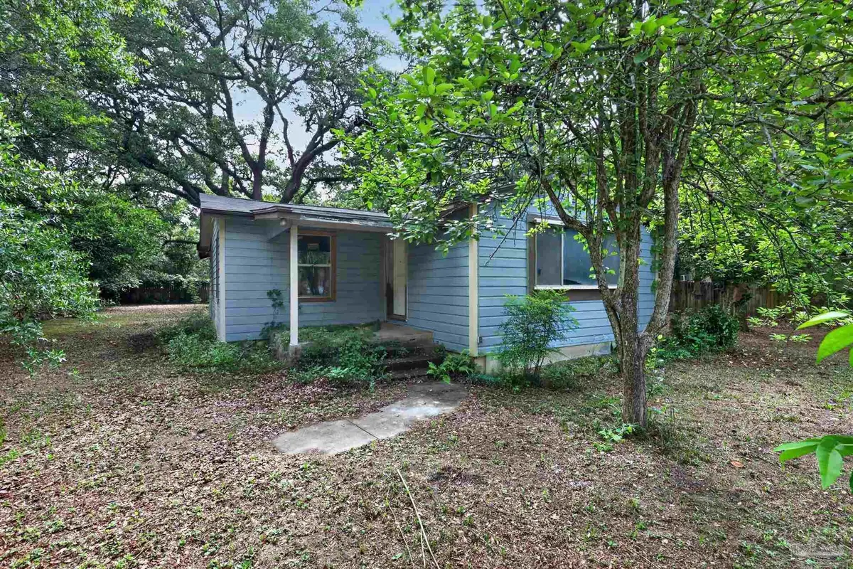 8608 Grimsley St, Pensacola, FL 32534 - #1