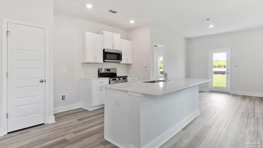 2139 Aqua St, Gulf Breeze, FL 32563 - #3