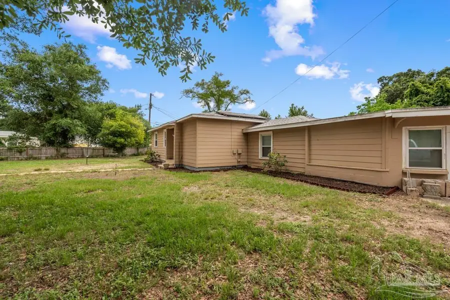29 Mindoro Cir, Pensacola, FL 32507 - #3