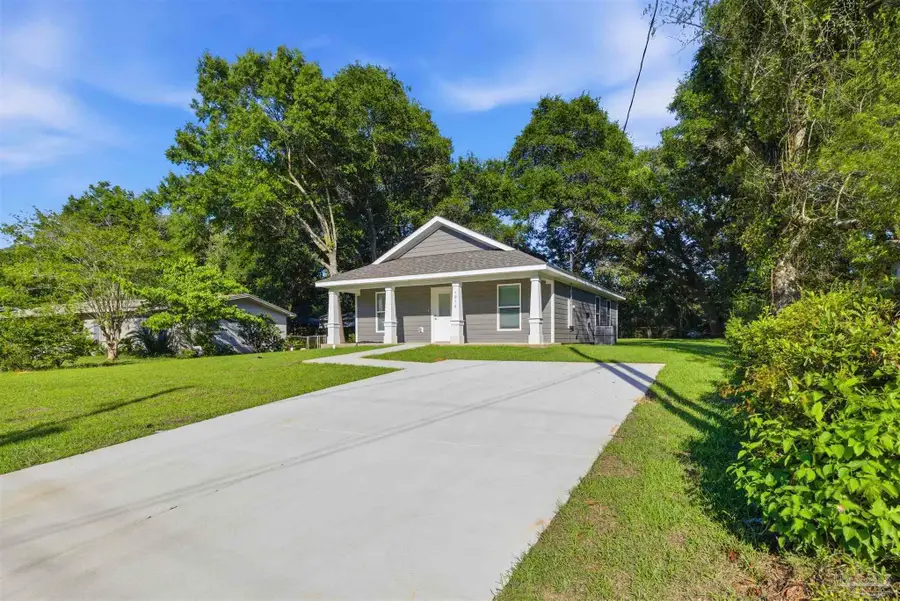 1014 Webster Dr, Pensacola, FL 32505 - #3
