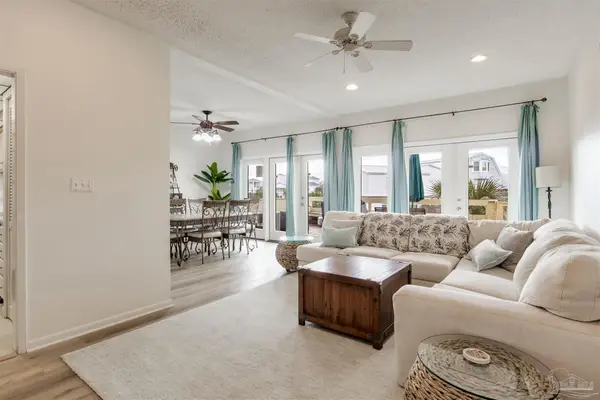 8520 Gulf Blvd, Navarre Beach, FL 32566