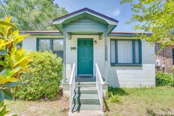 1016 W Maxwell St, Pensacola, FL 32501