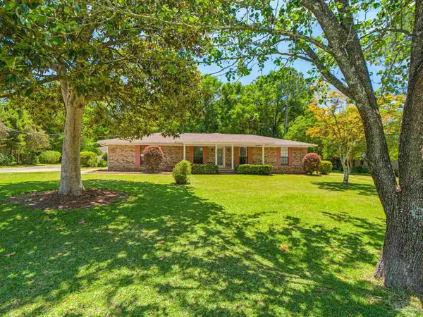 711 Bison St, Pensacola, FL 32514
