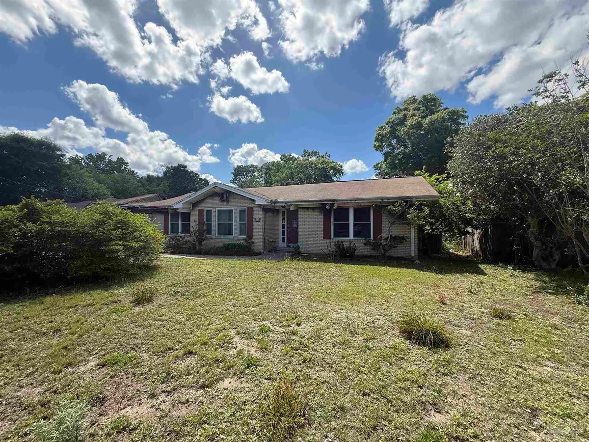5645 Keystone Rd, Pensacola, FL 32504 - #1