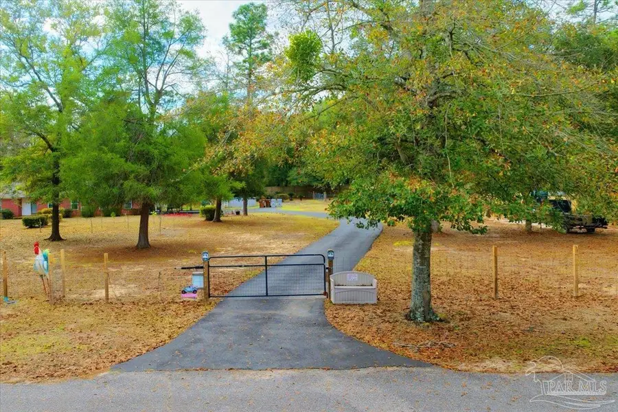 5637 Camellia Ave, Milton, FL 32570 - #2