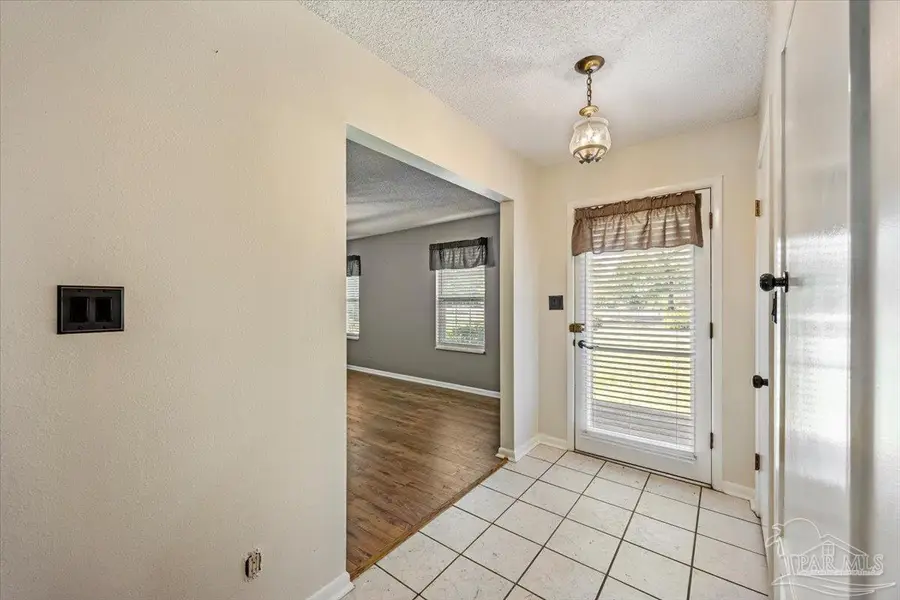 5637 Camellia Ave, Milton, FL 32570 - #3