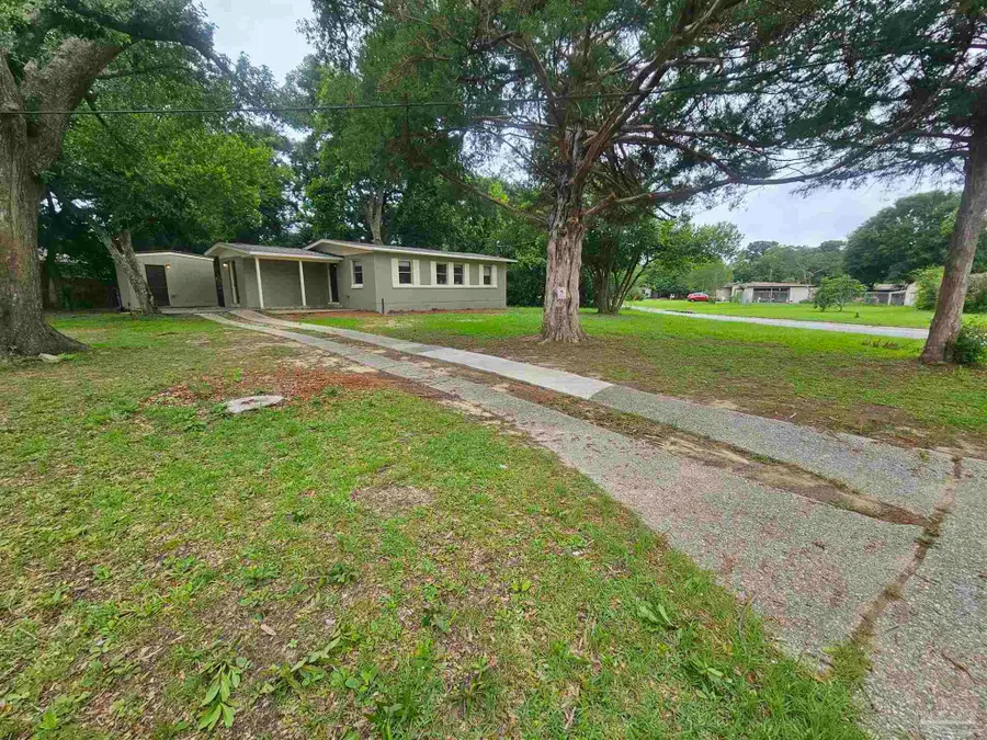 98 S Madison Dr, Pensacola, FL 32505 - #3