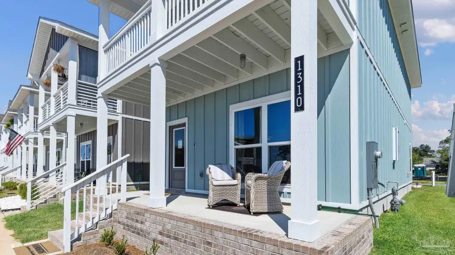 1340 W Zarragossa St, Pensacola, FL 32502 - #3