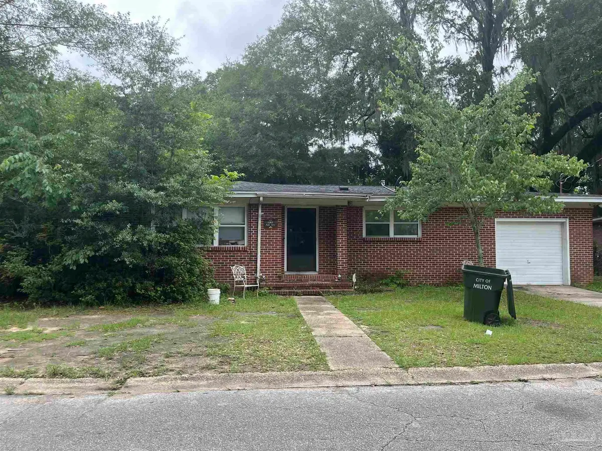 5395 Park Ln, Milton, FL 32570 - #1