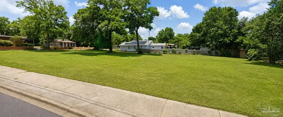 320 N Pace Blvd, Pensacola, FL 32501 - #2