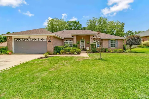 4949 Cedar Creek Ct, Pace, FL 32571