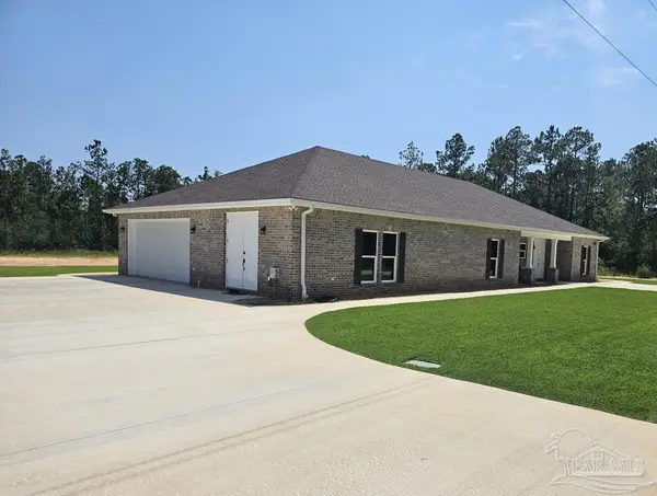 5801 San Blas St, Milton, FL 32583