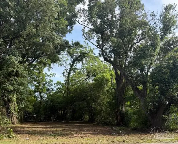 3803 W Avery St, Pensacola, FL 32505