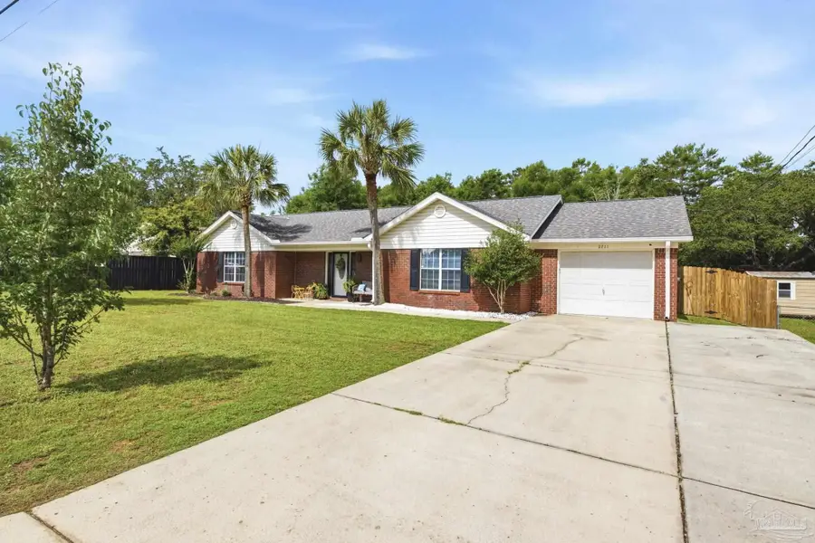 2711 Penn St, Navarre, FL 32566 - #2