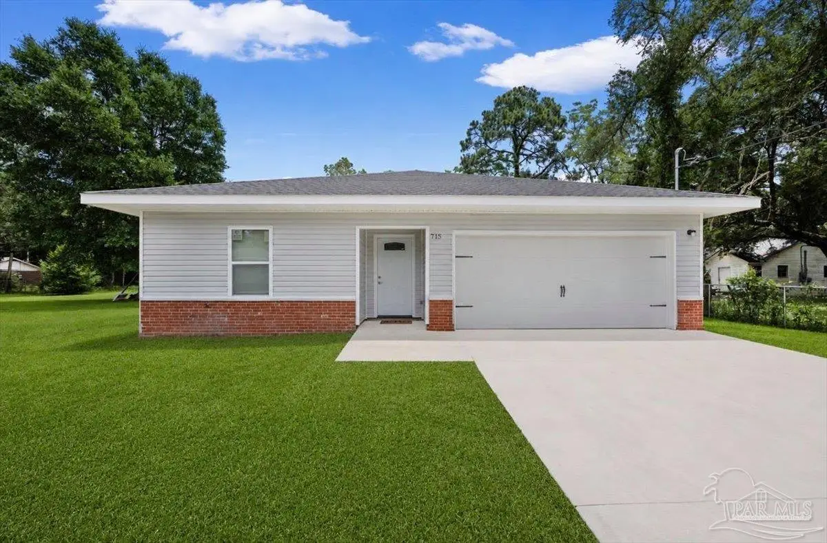 715 Edwards St, Pensacola, FL 32507 - #1