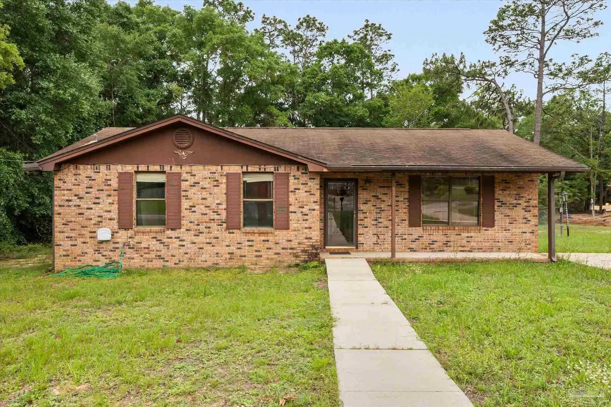 6201 Silver Oak Dr, Milton, FL 32570 - #1