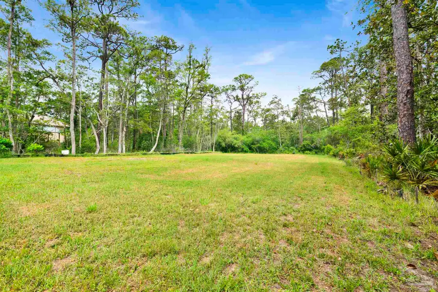 3026 Laurel Dr, Gulf Breeze, FL 32563 - #2