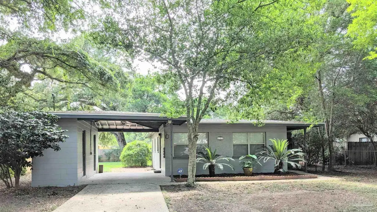 623 Edgecliff Dr, Pensacola, FL 32506 - #1