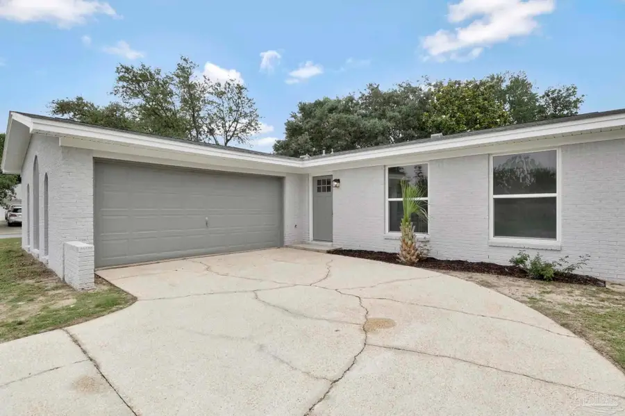 1378 Harvard Dr, Gulf Breeze, FL 32563 - #2