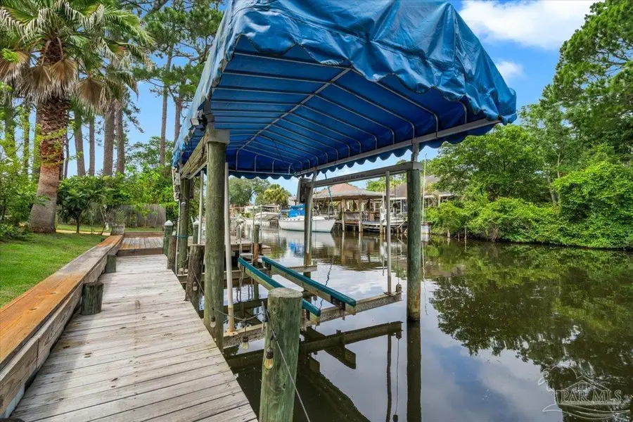 1624 Llani Ln, Gulf Breeze, FL 32563 - #3