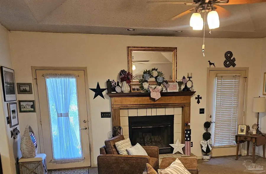 709 Winterset Dr, Cantonment, FL 32533 - #3