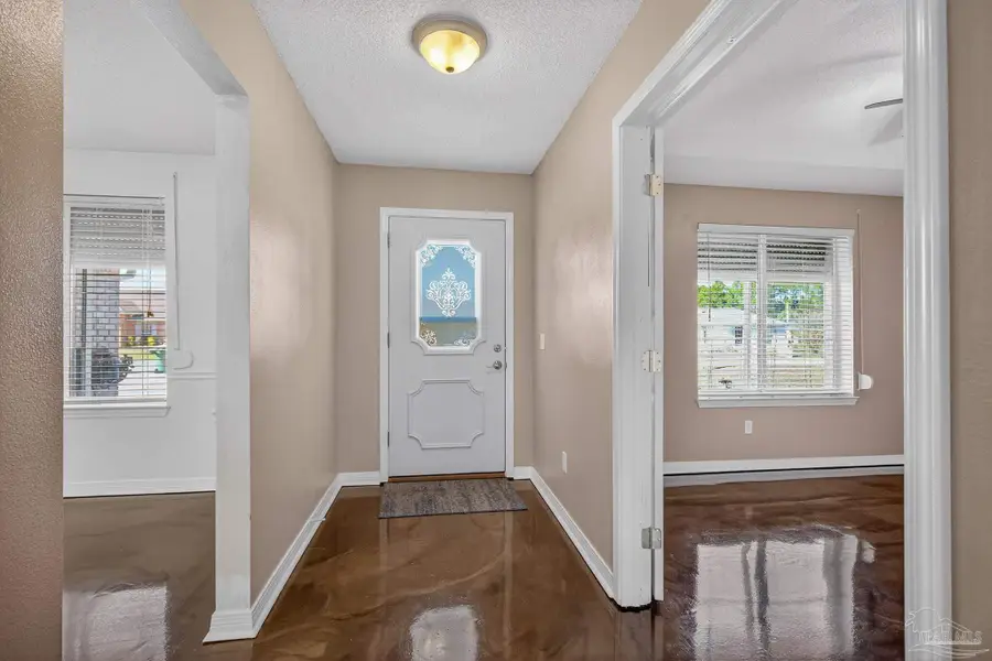 2212 Blue Lake Dr, Pensacola, FL 32506 - #3