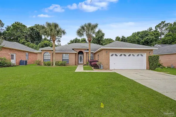 6323 Summer Lakes Ln, Pensacola, FL 32504