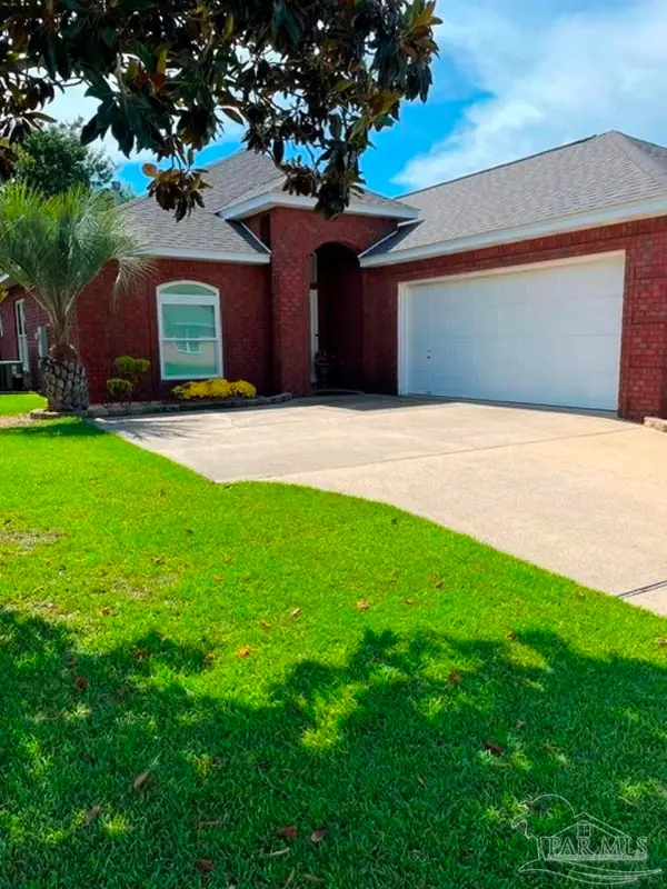 2555 Pine Forest Rd, Cantonment, FL 32533