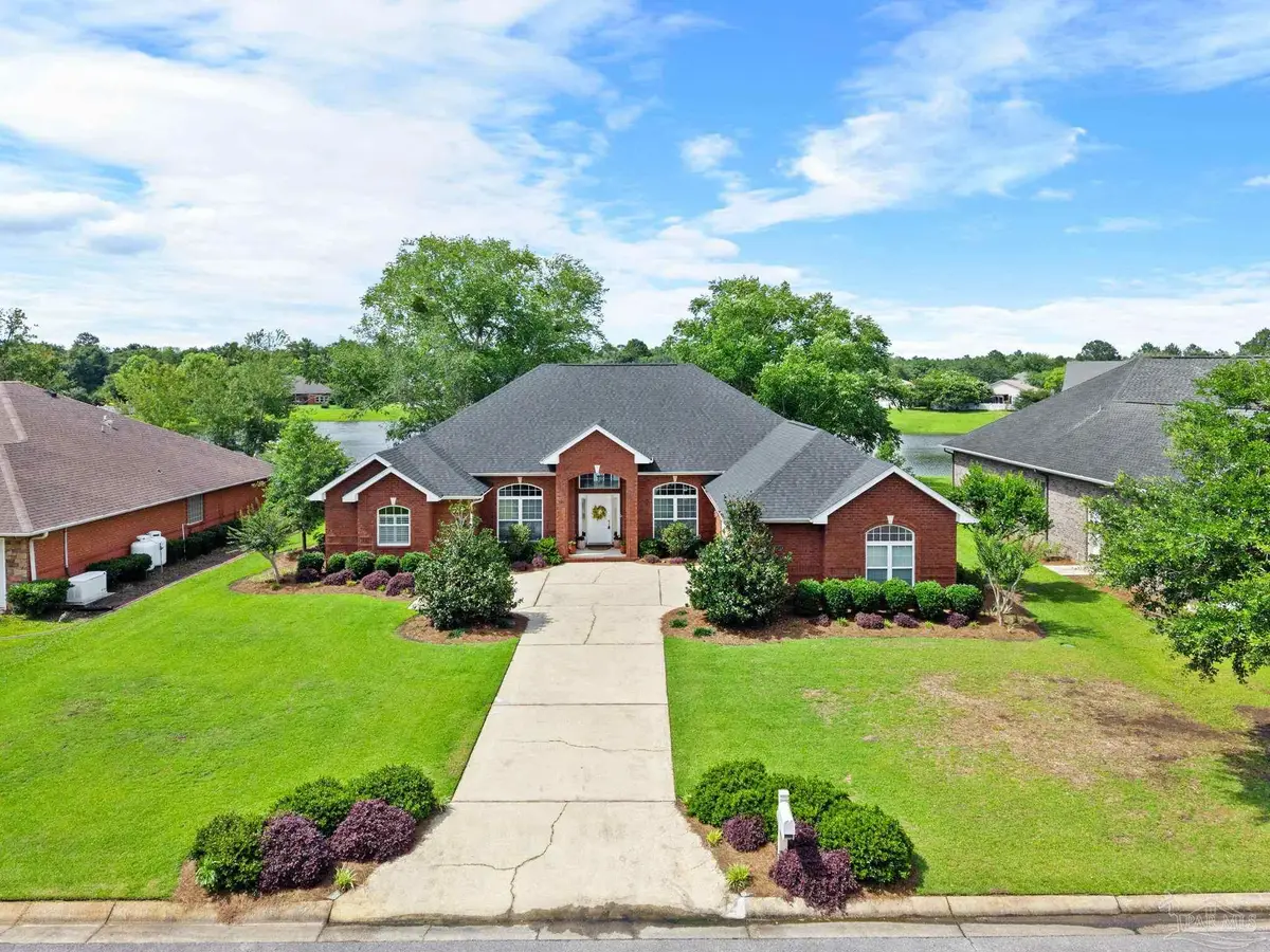 5738 Dunbar Cir, Milton, FL 32583 - #1