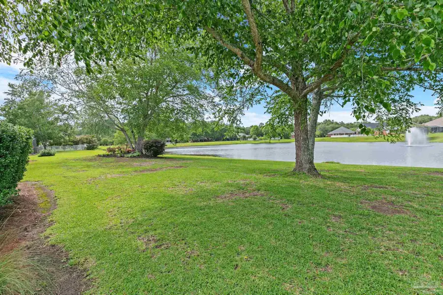 5738 Dunbar Cir, Milton, FL 32583 - #3