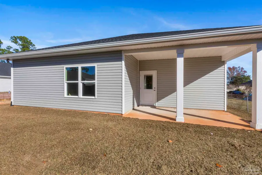 2151 Paloma St, Navarre, FL 32566 - #3
