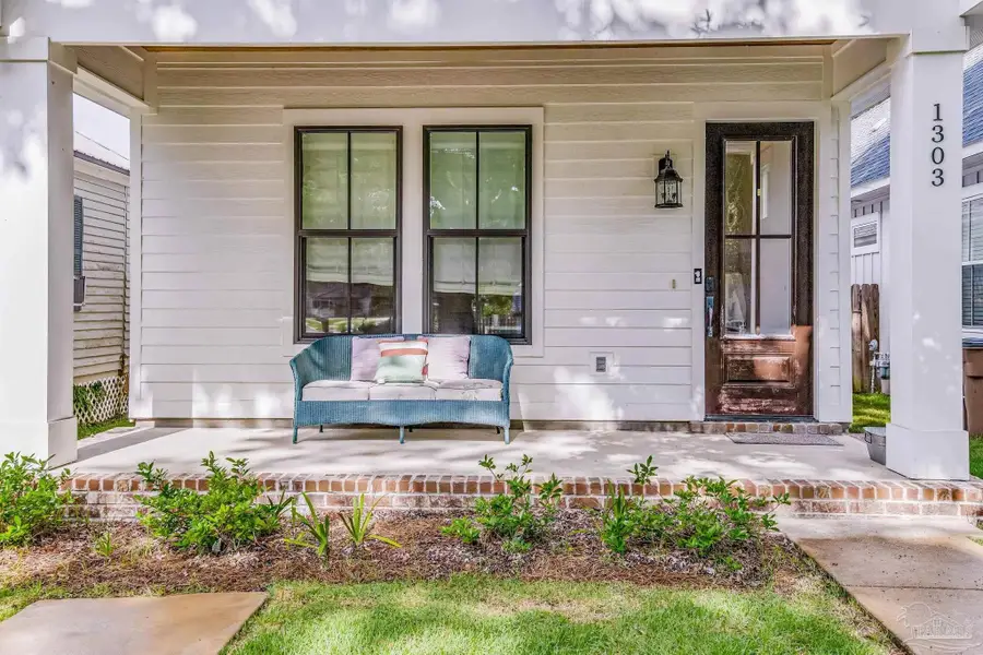 1303 N 8th Ave, Pensacola, FL 32503 - #2