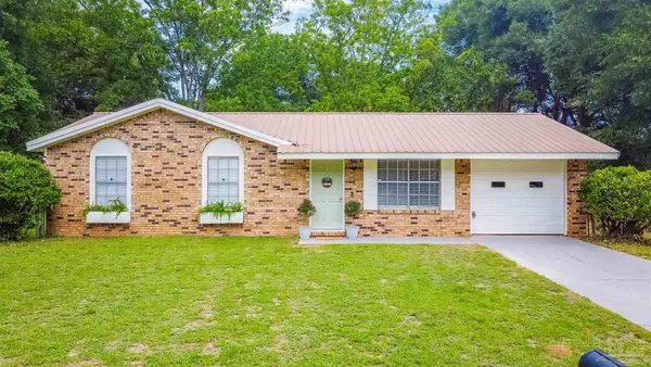 4272 W Avenida De Golf, Pace, FL 32571