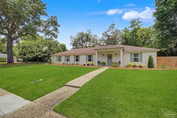 4616 Baywoods Dr, Pensacola, FL 32504