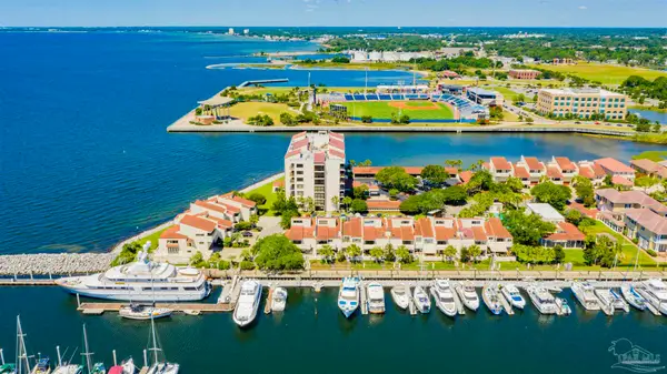 4 Port Royal Way, Pensacola, FL 32502
