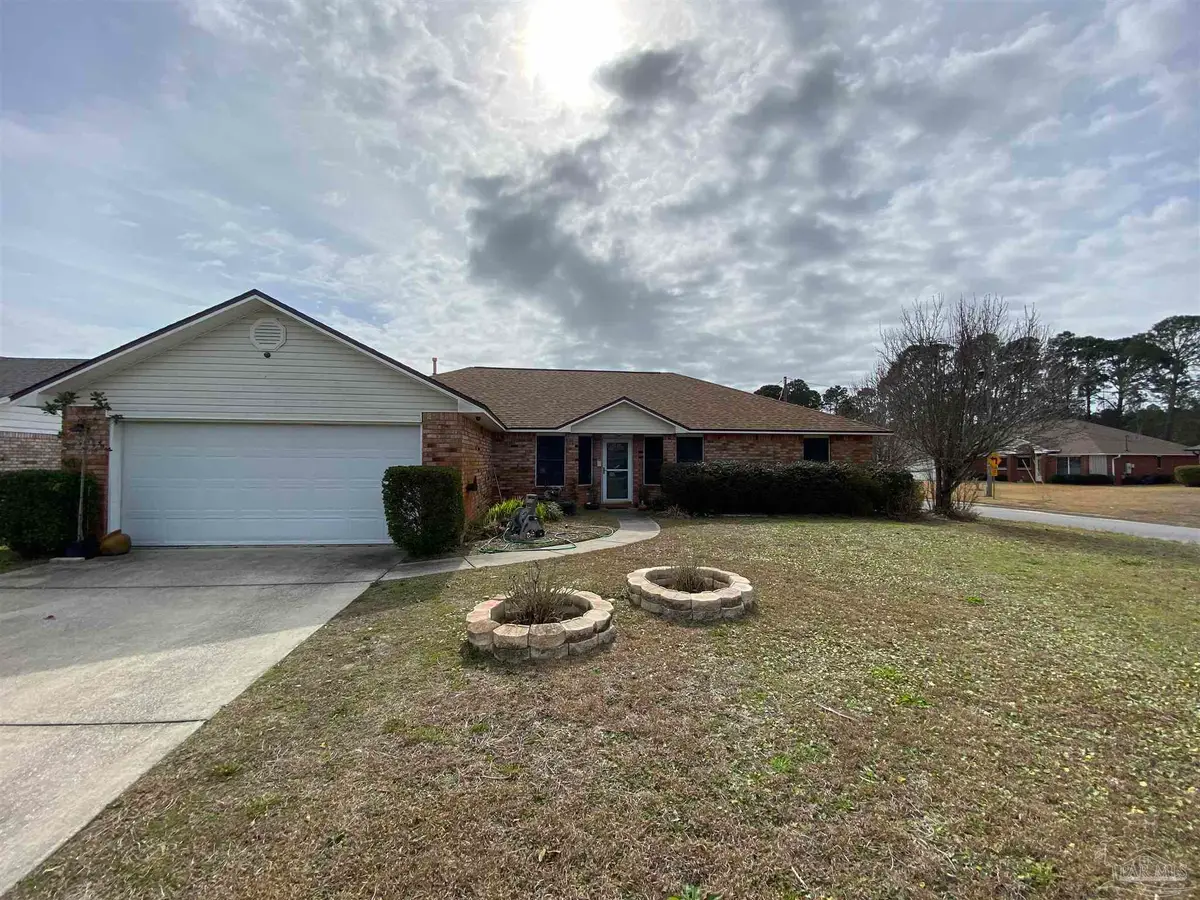 8029 Grand Bahama Dr, Pensacola, FL 32506 - #1