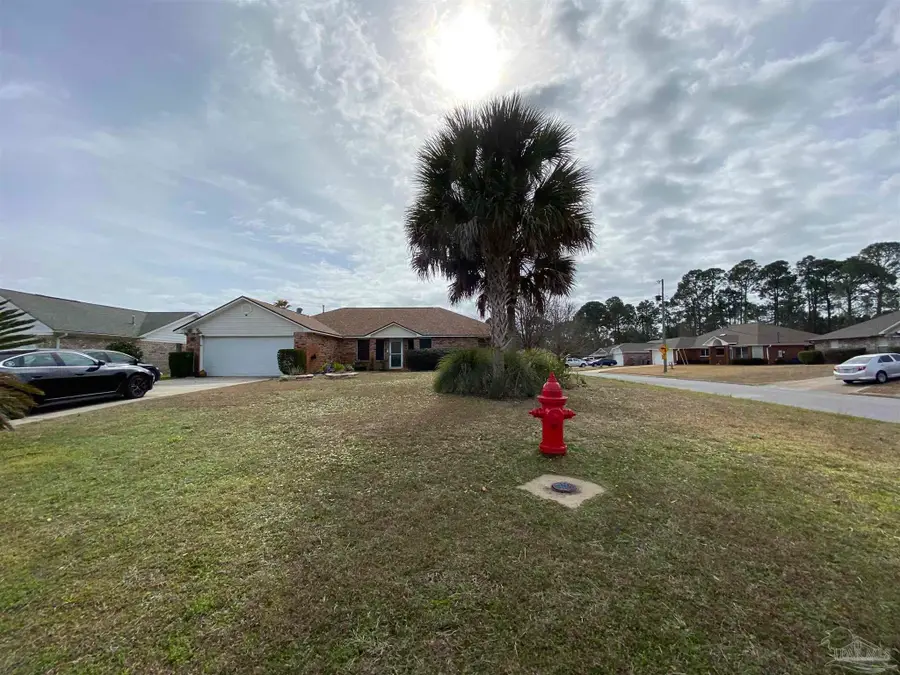 8029 Grand Bahama Dr, Pensacola, FL 32506 - #2